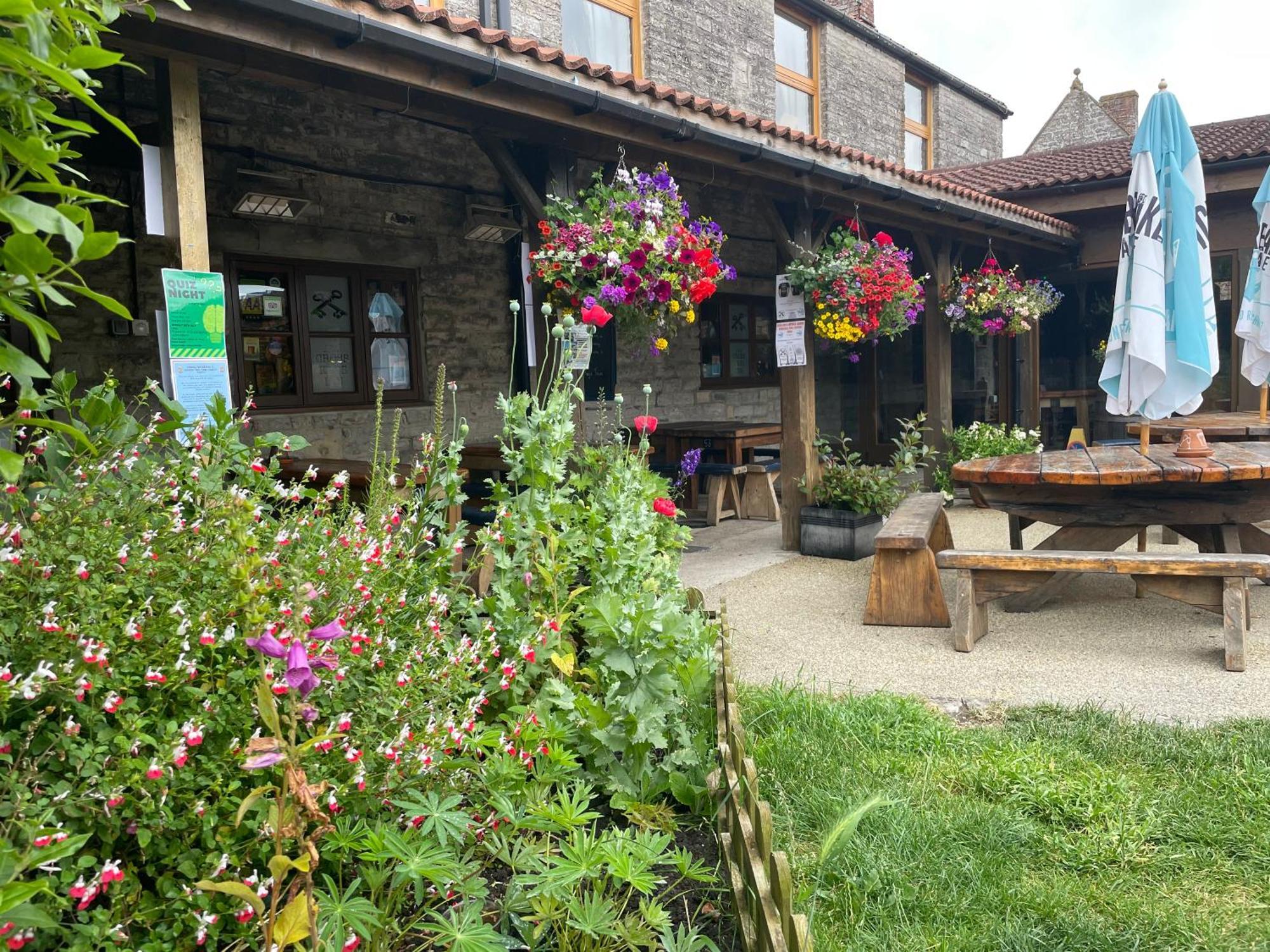 Cross Keys Inn Lydford-on-Fosse Εξωτερικό φωτογραφία