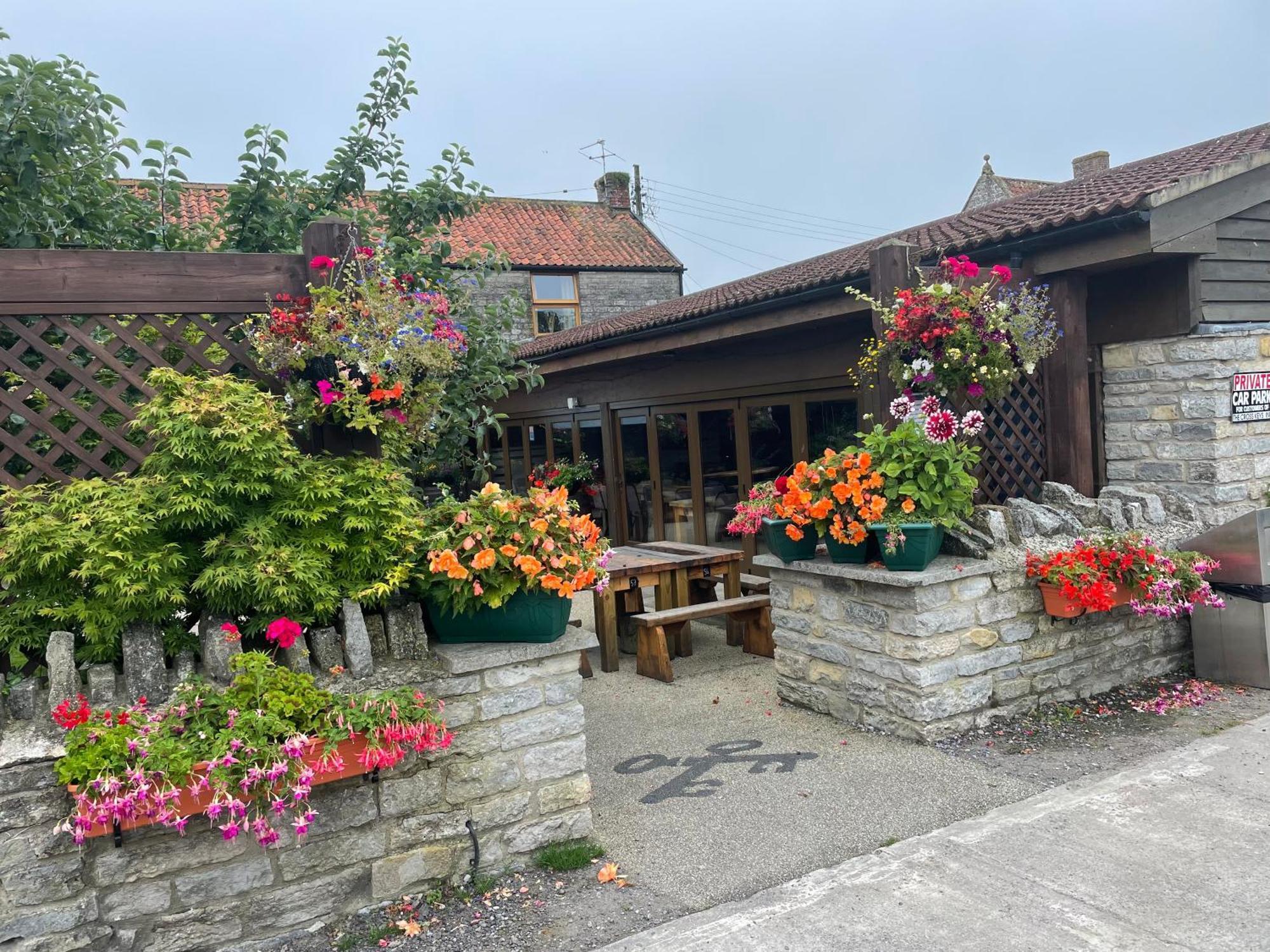 Cross Keys Inn Lydford-on-Fosse Εξωτερικό φωτογραφία