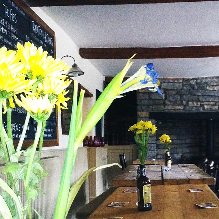 Cross Keys Inn Lydford-on-Fosse Εξωτερικό φωτογραφία