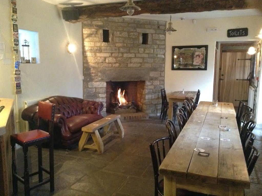 Cross Keys Inn Lydford-on-Fosse Εξωτερικό φωτογραφία