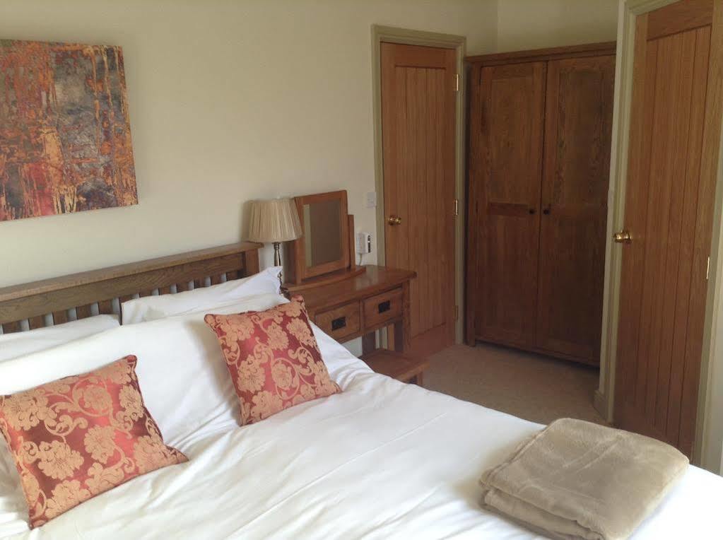 Cross Keys Inn Lydford-on-Fosse Εξωτερικό φωτογραφία